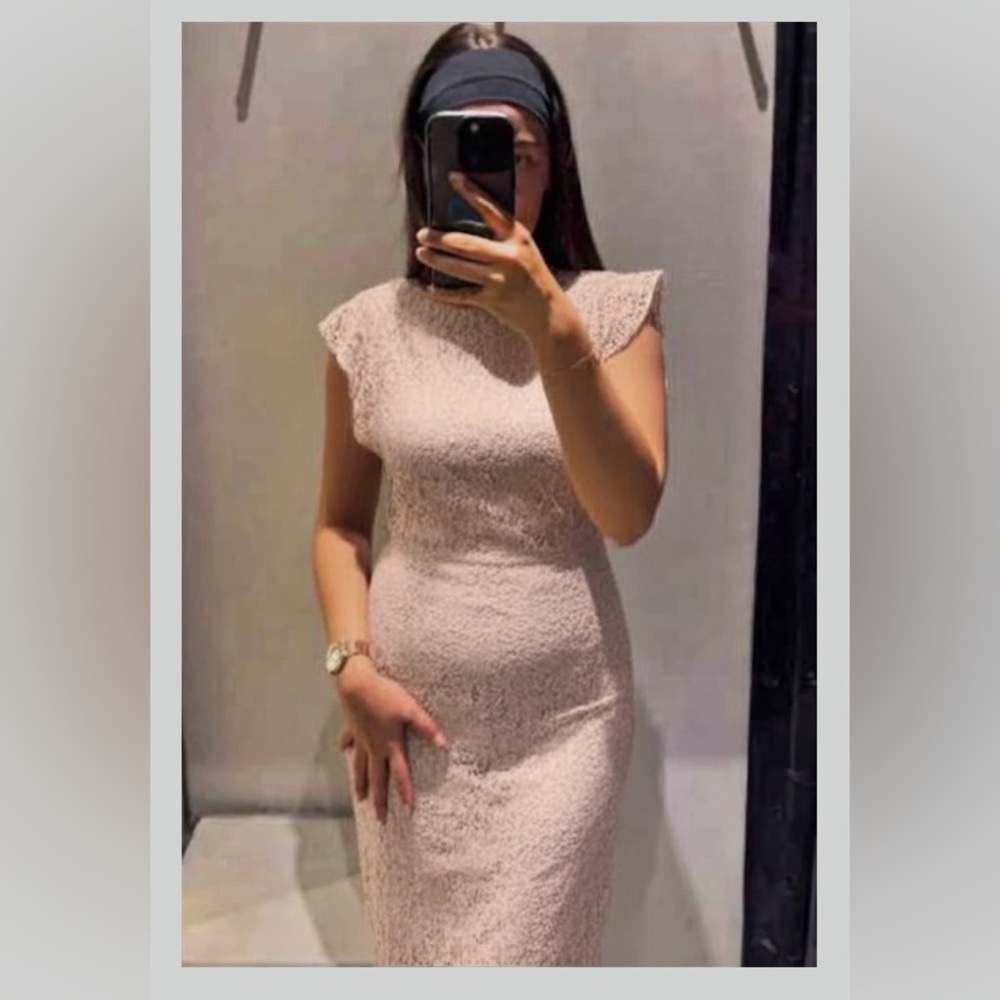 Zara Lace Dress in blush pink